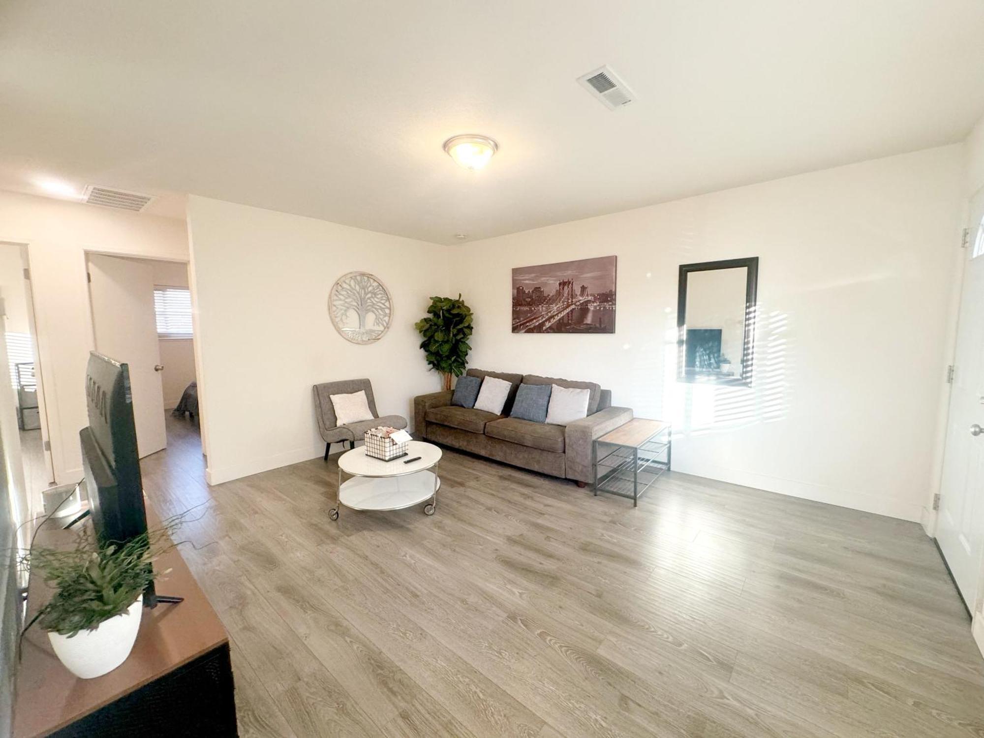 2Br Apt With Brand New Super Quite Ac, Washer, Dryer, Free Ev Station, Free Parking In Cupertino Сънивейл Екстериор снимка