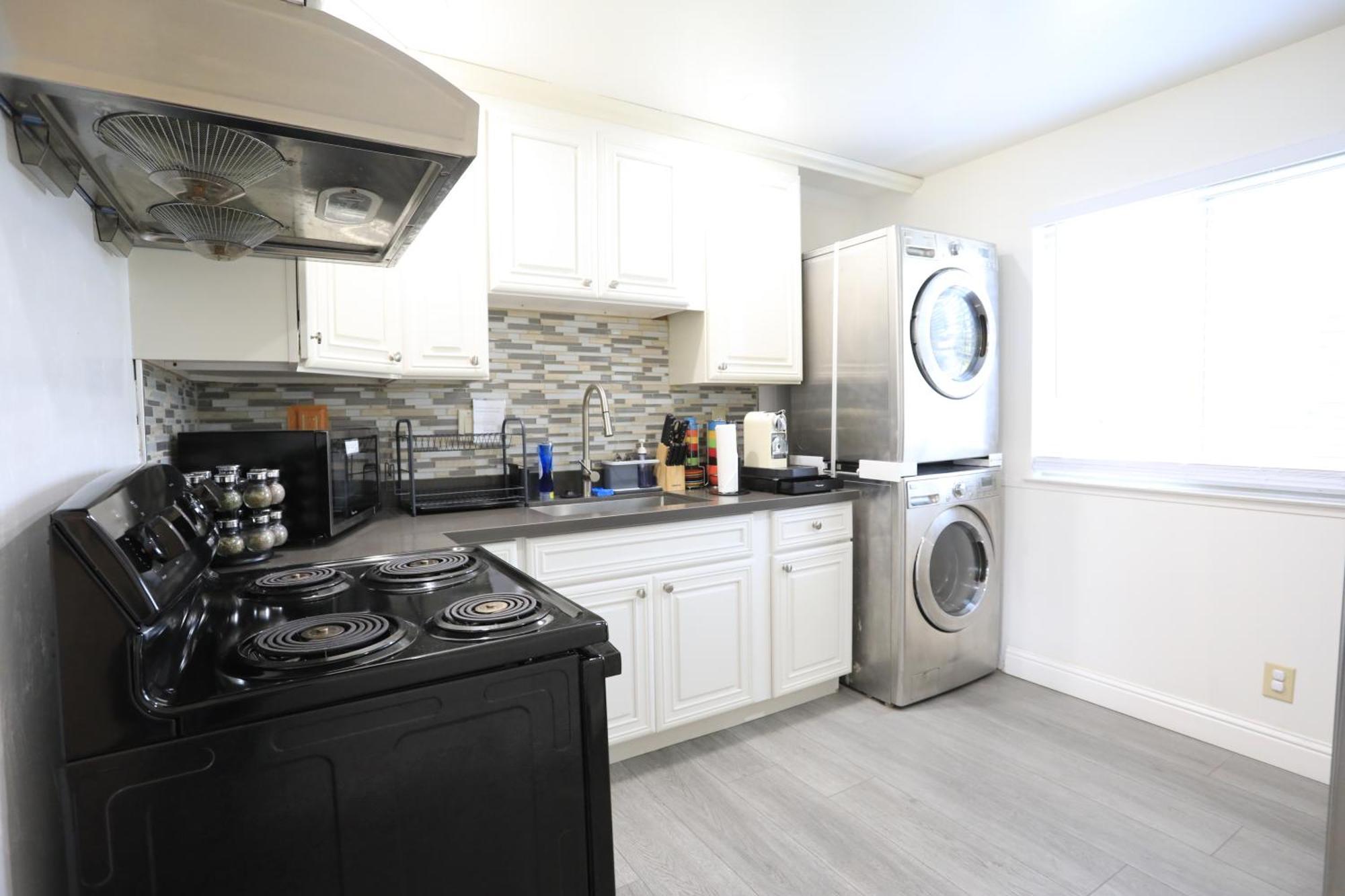 2Br Apt With Brand New Super Quite Ac, Washer, Dryer, Free Ev Station, Free Parking In Cupertino Сънивейл Екстериор снимка