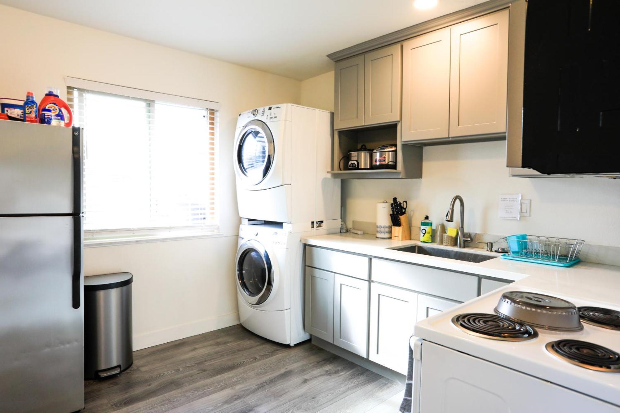 2Br Apt With Brand New Super Quite Ac, Washer, Dryer, Free Ev Station, Free Parking In Cupertino Сънивейл Екстериор снимка