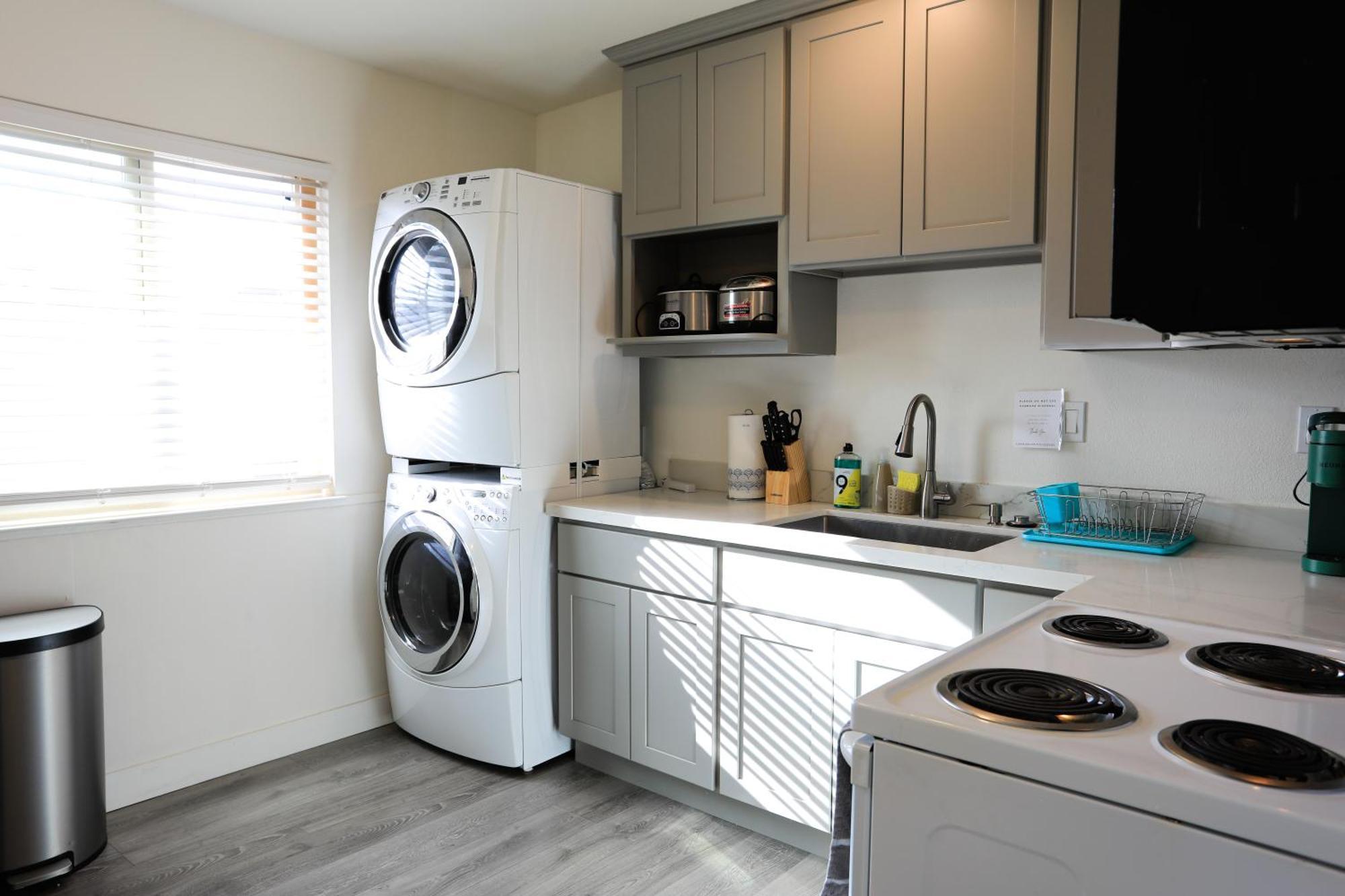 2Br Apt With Brand New Super Quite Ac, Washer, Dryer, Free Ev Station, Free Parking In Cupertino Сънивейл Екстериор снимка