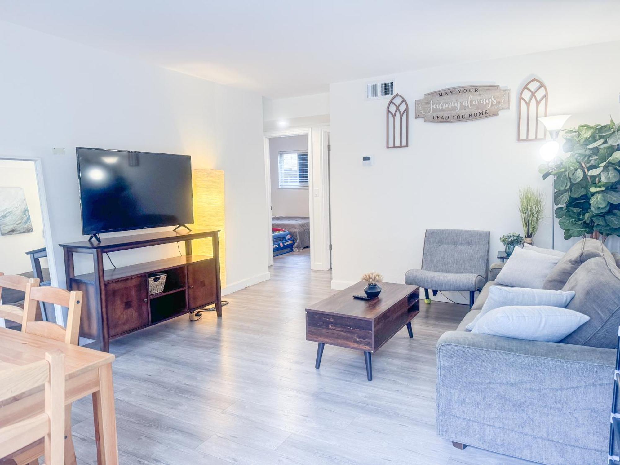 2Br Apt With Brand New Super Quite Ac, Washer, Dryer, Free Ev Station, Free Parking In Cupertino Сънивейл Екстериор снимка